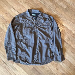 Columbia men’s casual hiking shirt
